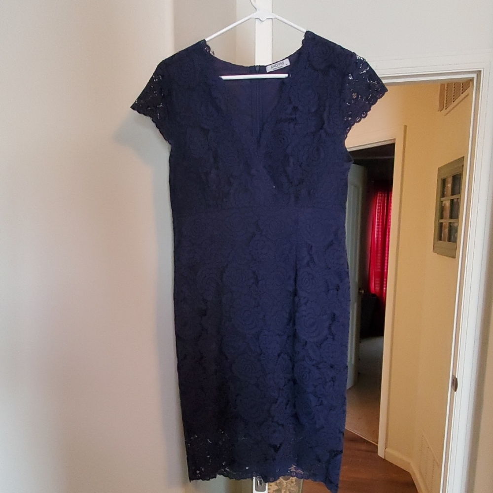 Navy Blue V-neck Lace Dress